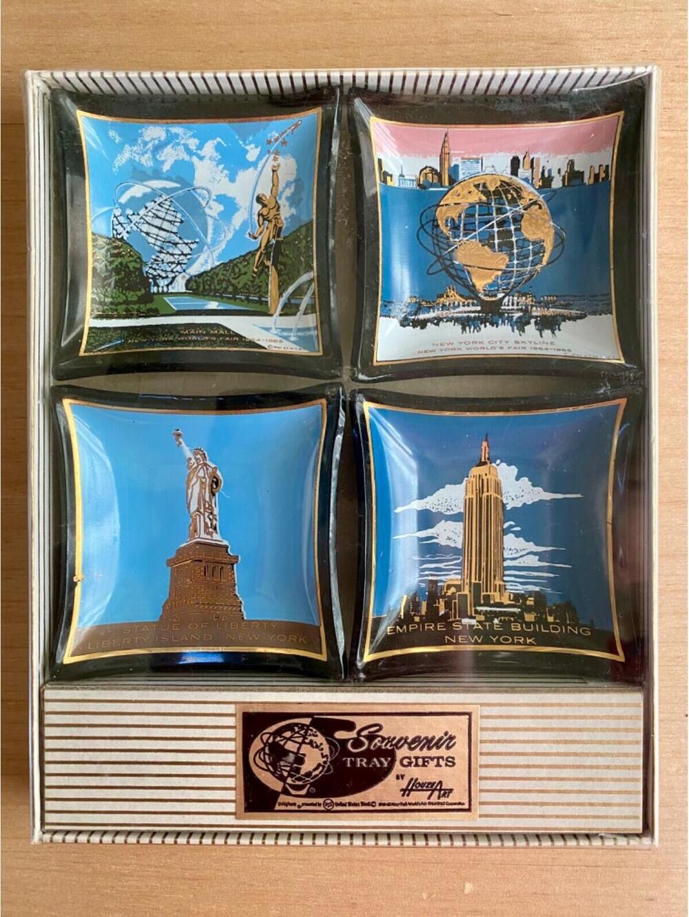 4 New York World's Fair 1964-1965 Glass Trinket Dishes Houze Art Original Box